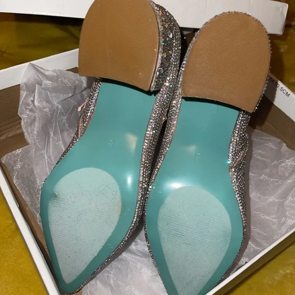 ✨HP✨NWB Betsey Johnson Kyla Booties - Picture 6 of 7